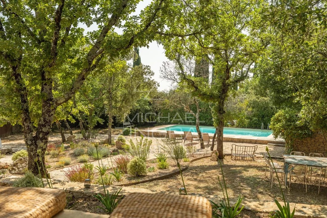House in Gordes, Provence-Alpes-Côte d'Azur, France 4 - 17090797