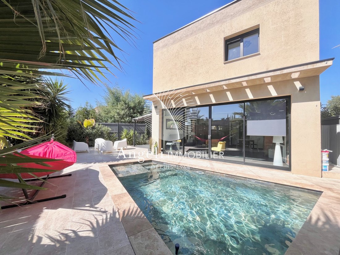 Villa in Frejus, Provence-Alpes-Côte d'Azur, France 1 - 17091972