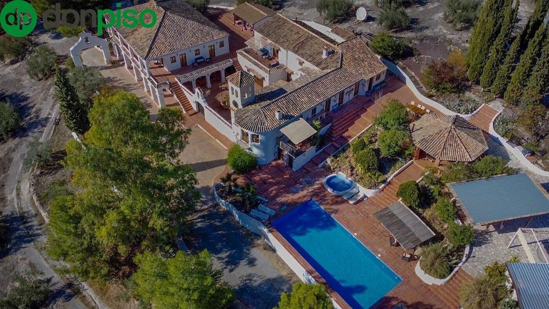 Villa in Alcaudete, Andalusia, Spain 1 - 17094734