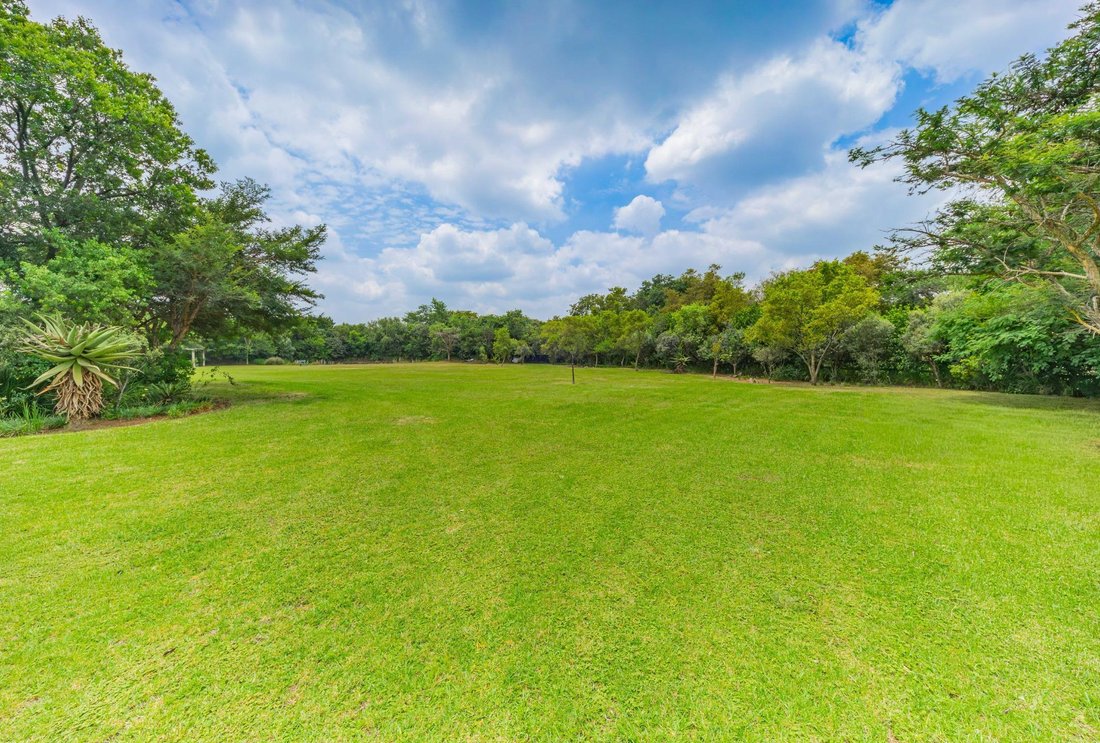 Land in Waterfall Equestrian Estate, Gauteng, South Africa 4 - 17095157