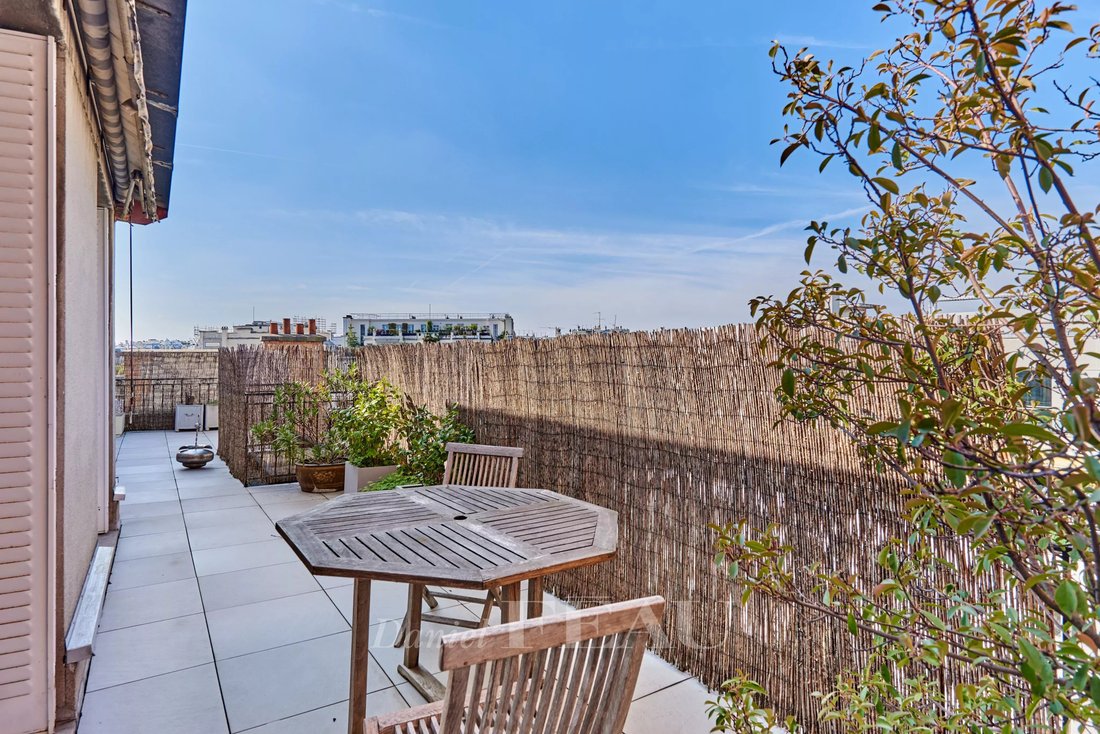 Apartment in Chaillot, Paris 16e Arrondissement, Paris 1 - 17089536