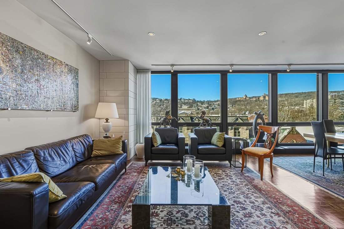 Condo in Westmount, Quebec, Canada 1 - 17094762