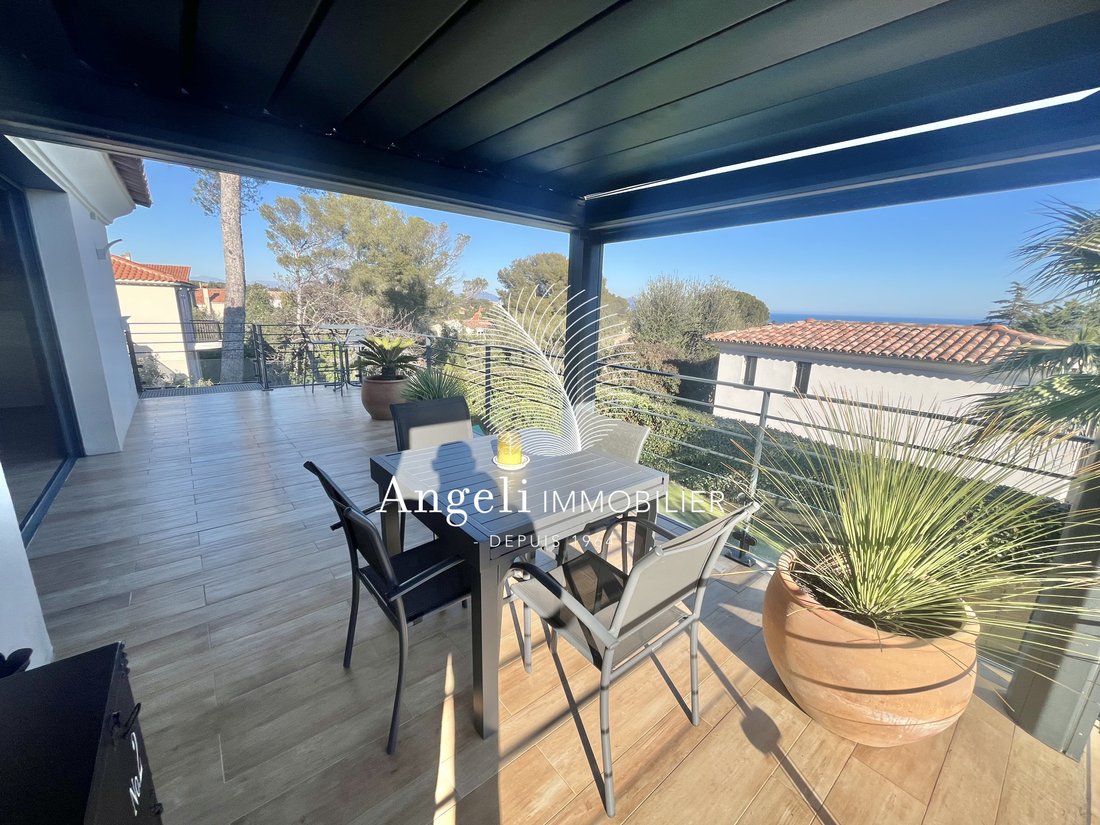 Villa in Frejus, Provence-Alpes-Côte d'Azur, France 3 - 17091821