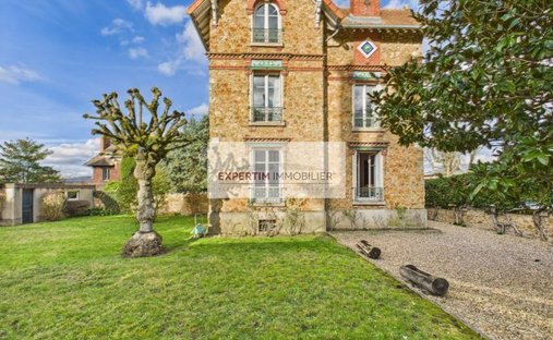 House in Le Chesnay, Le Chesnay-Rocquencourt, France 1