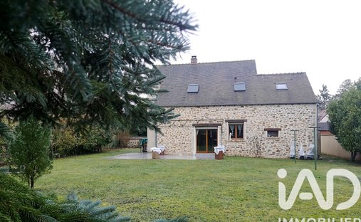 House in Seine-Port, Ile-de-France, France 1