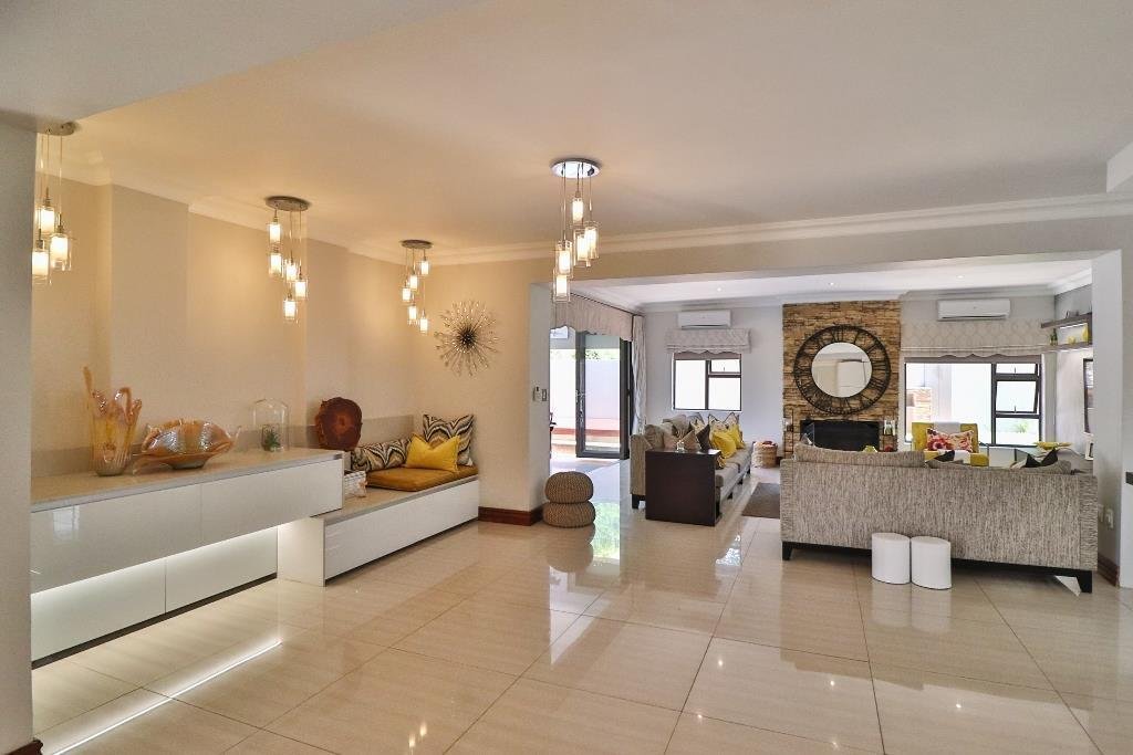 House in Hartbeespoort, North West, South Africa 5 - 17095140