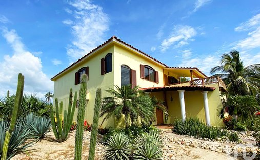 House in Laguna Encantada, Oaxaca, Mexico 1