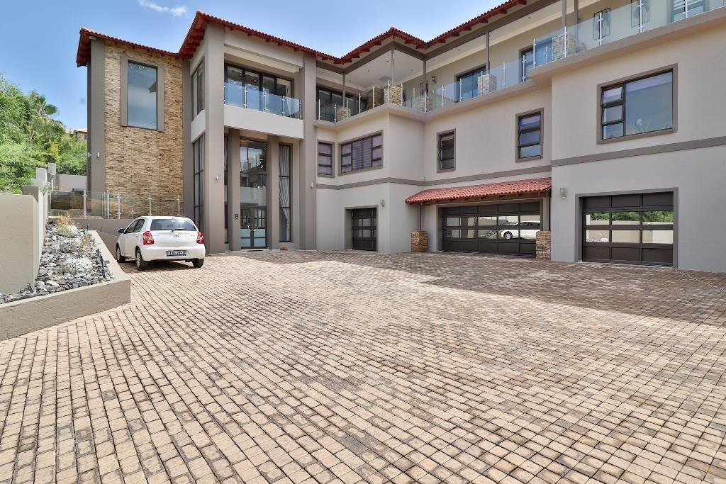 House in Hartbeespoort, North West, South Africa 2 - 17095140