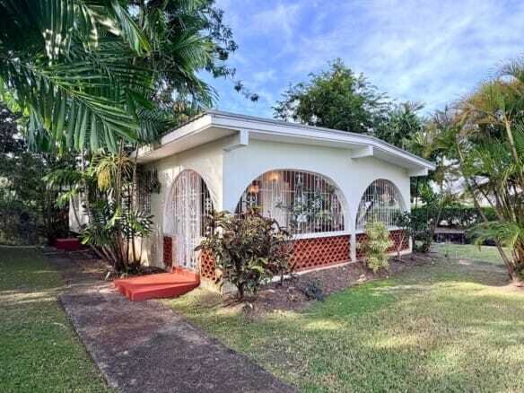 Villa in Bridgetown, Christ Church, Barbados 1 - 17094972