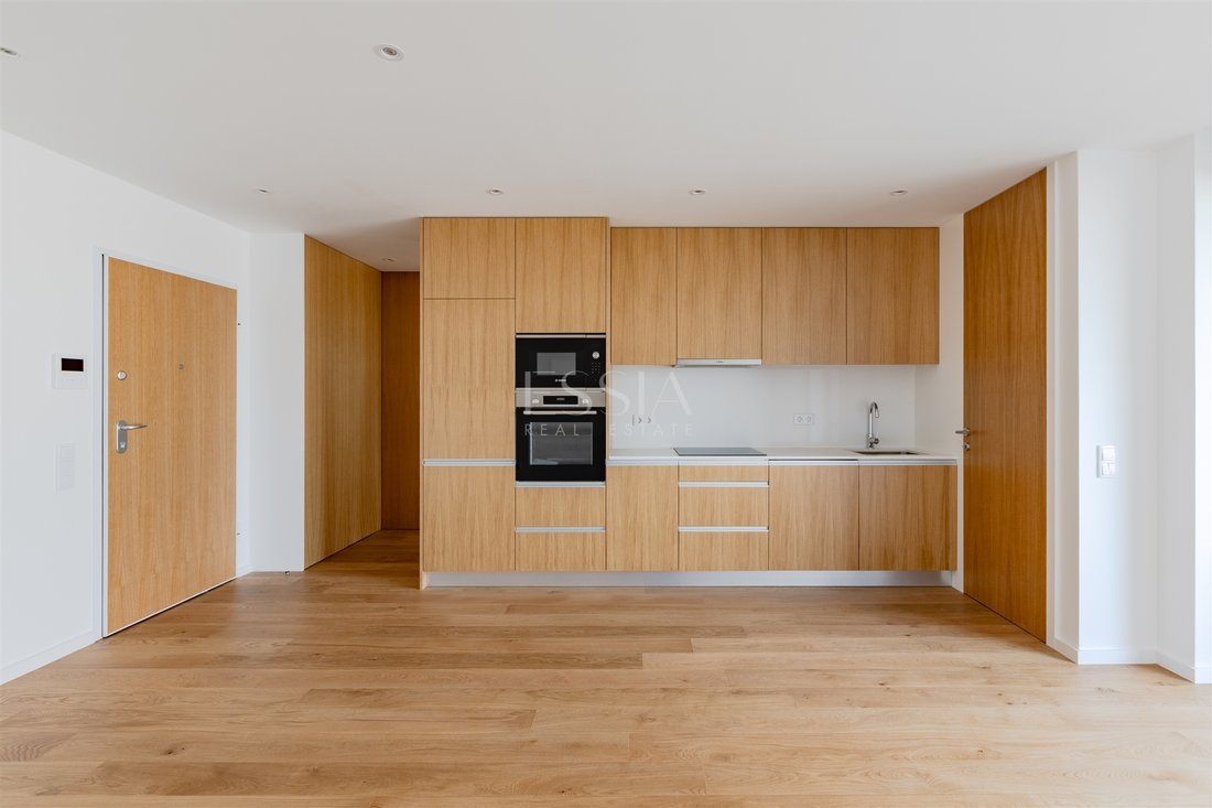 Apartment in Matosinhos e Leca da Palmeira, Porto District, Portugal 2 - 16906267
