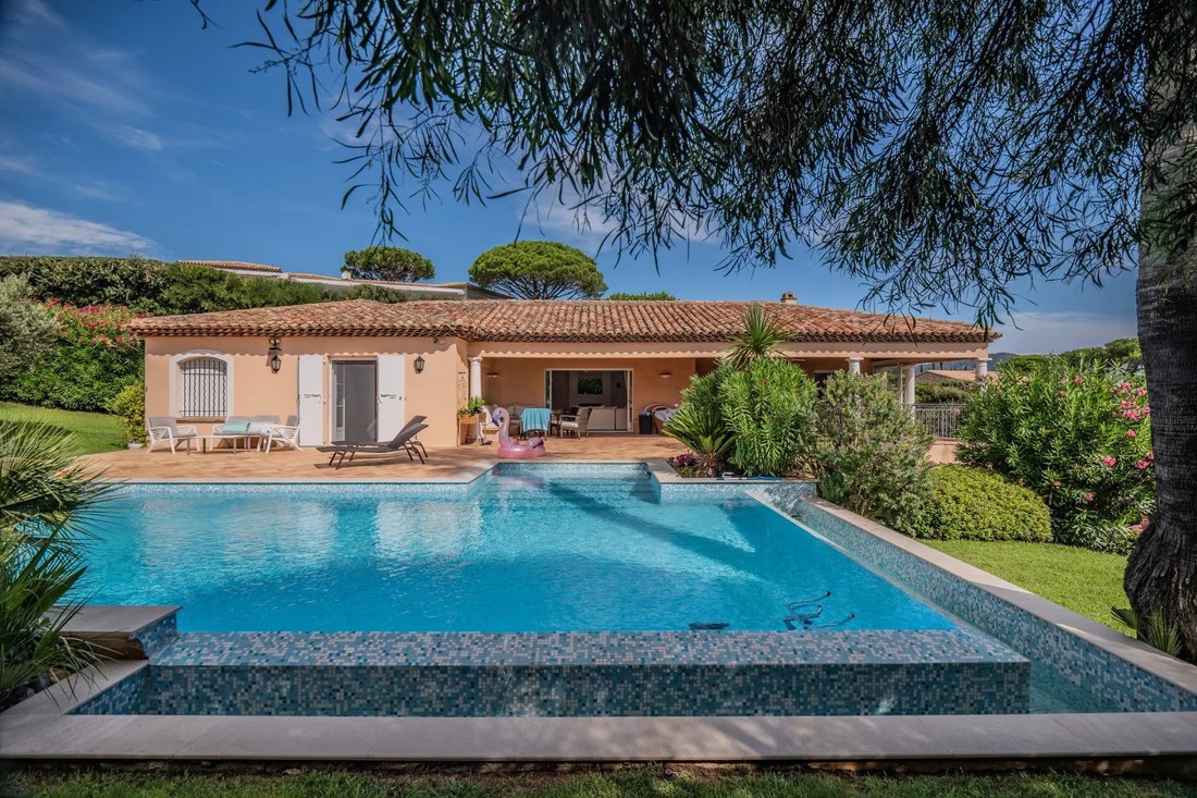 Villa in Basse Suane-Les Virgiles, Sainte-Maxime, France 2 - 14576026