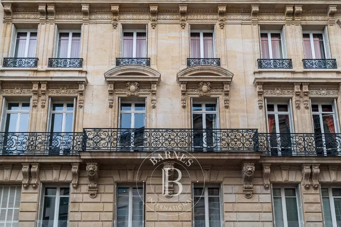 Apartment in Chaillot, Paris 16e Arrondissement, Paris 4 - 17089696