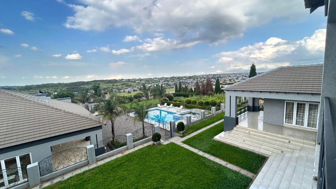 House in Mooikloof Glen, Gauteng, South Africa 1 - 17094703