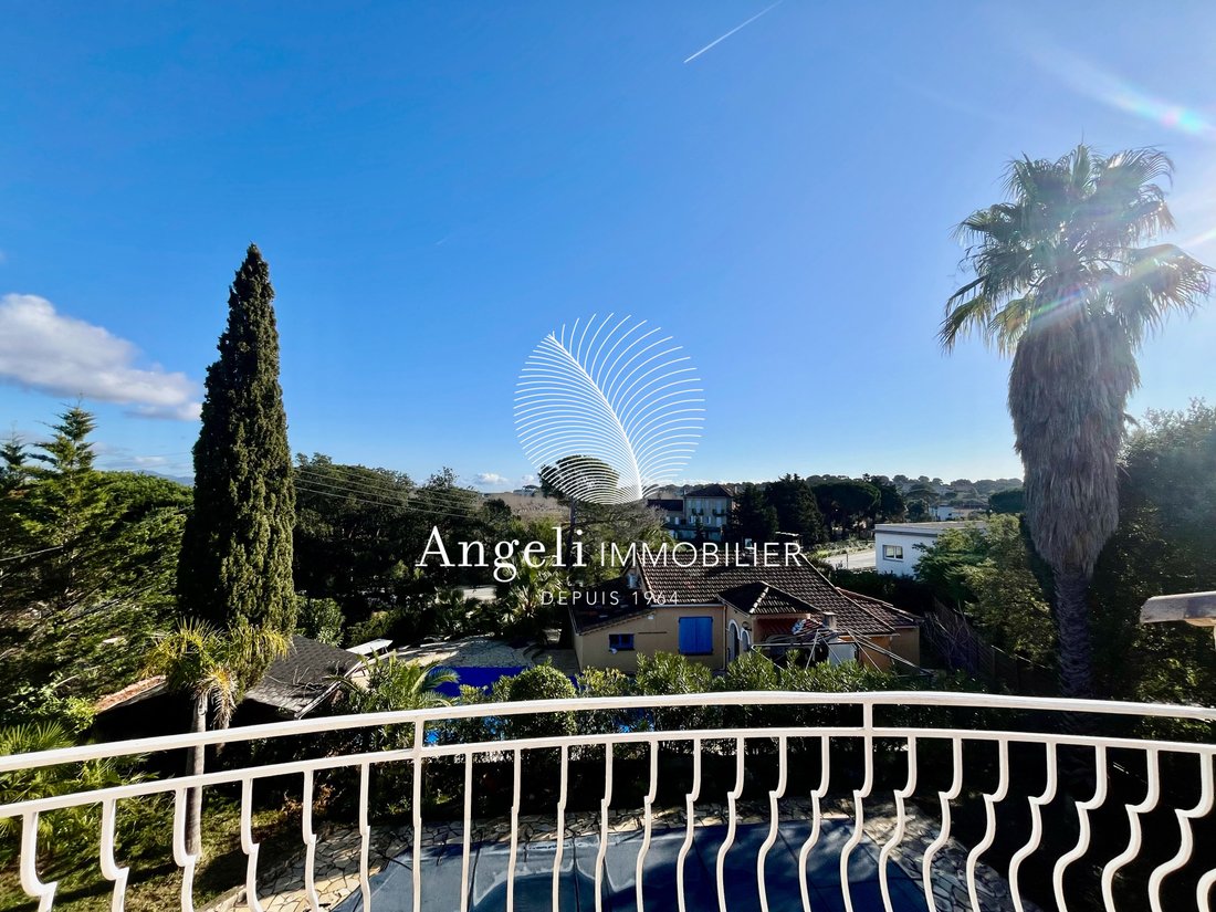 Villa in Frejus, Provence-Alpes-Côte d'Azur, France 2 - 17091992