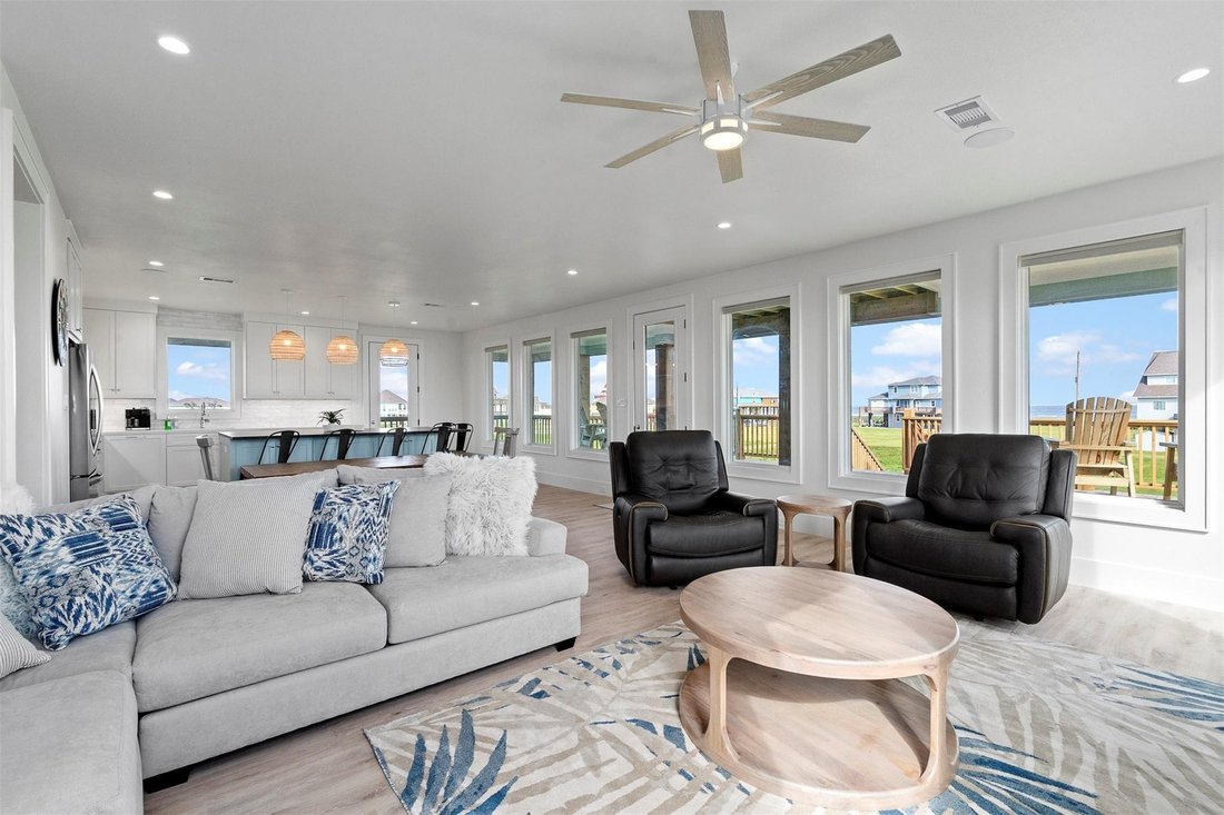 House in Bolivar Peninsula, Texas, United States 1 - 16509592