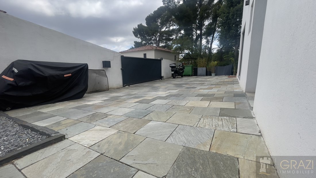 Villa in Toulon, Provence-Alpes-Côte d'Azur, France 5 - 17091503