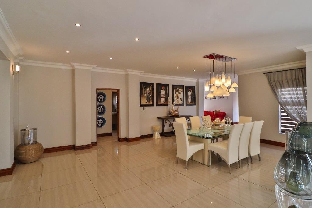 House in Hartbeespoort, North West, South Africa 4 - 17095140
