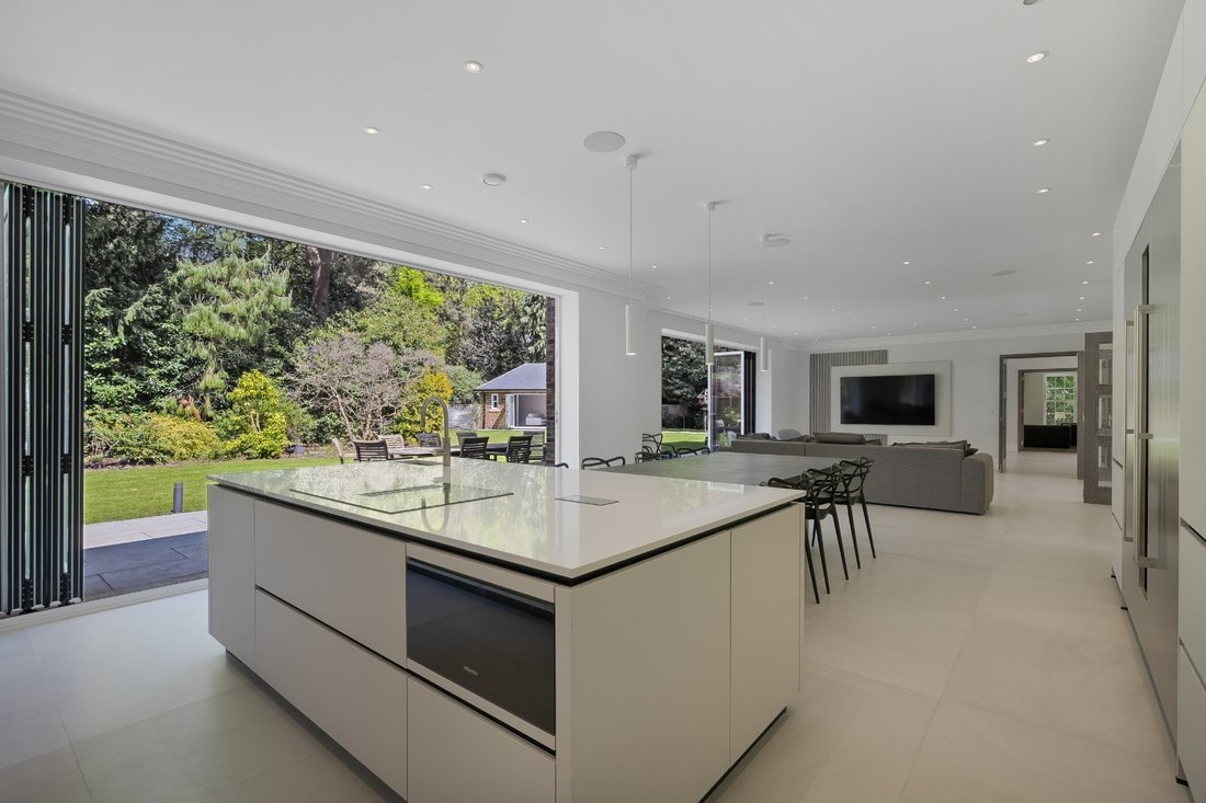House in South Ascot, England 4 - 17090440