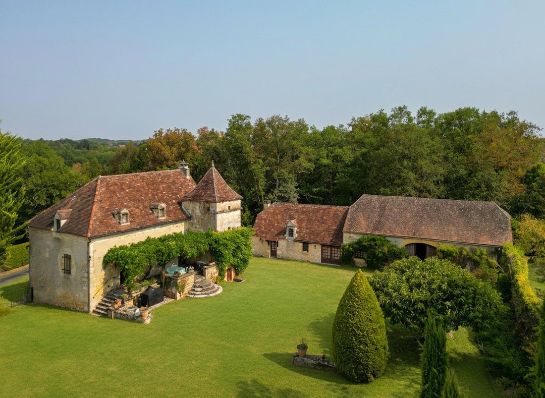 Estate in Carlux, Nouvelle-Aquitaine, France 5 - 16500997