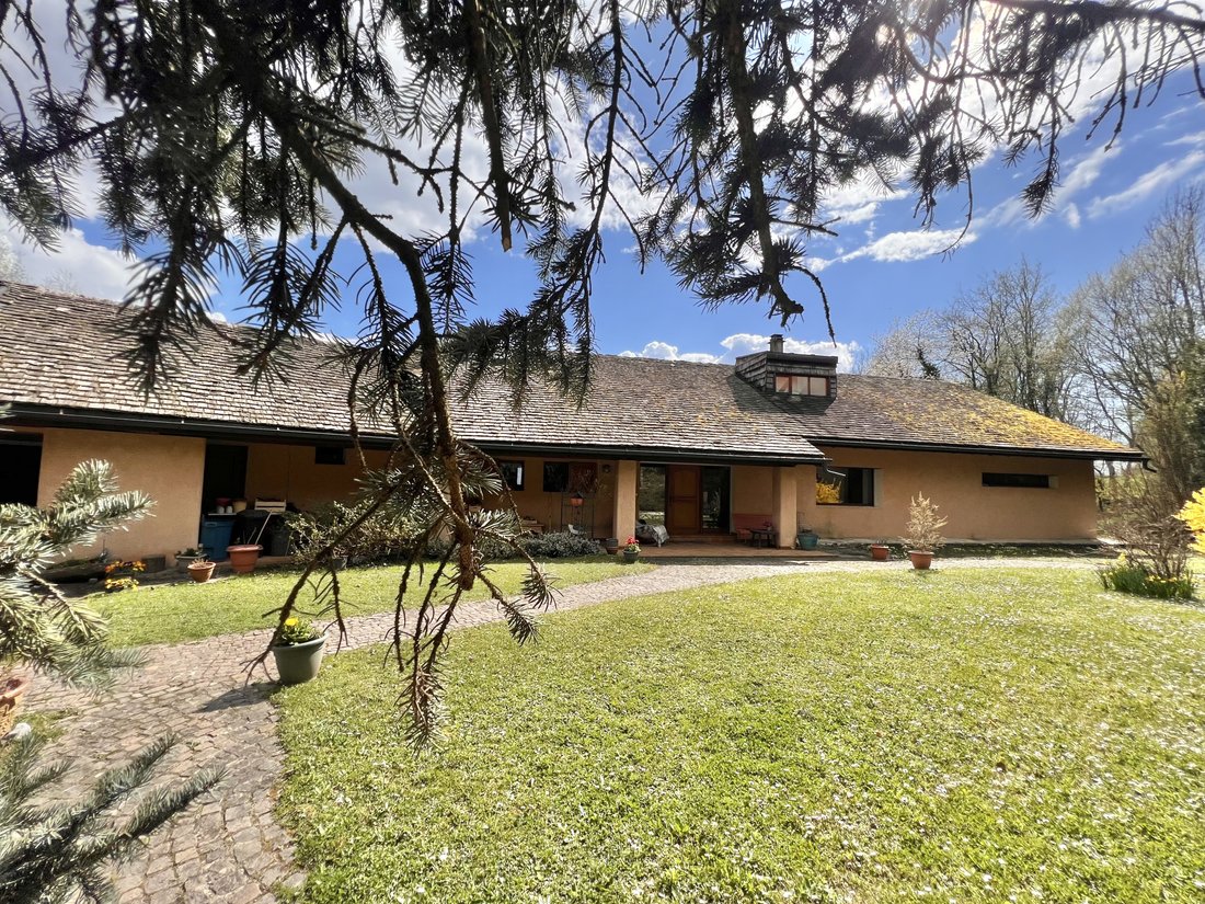 House in Mercury, Auvergne-Rhône-Alpes, France 2 - 17092045