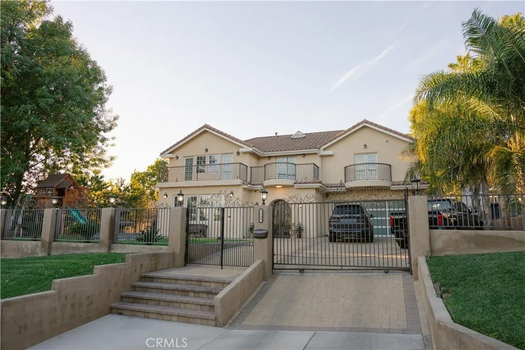 House in Burbank, California, United States 1 - 17094374