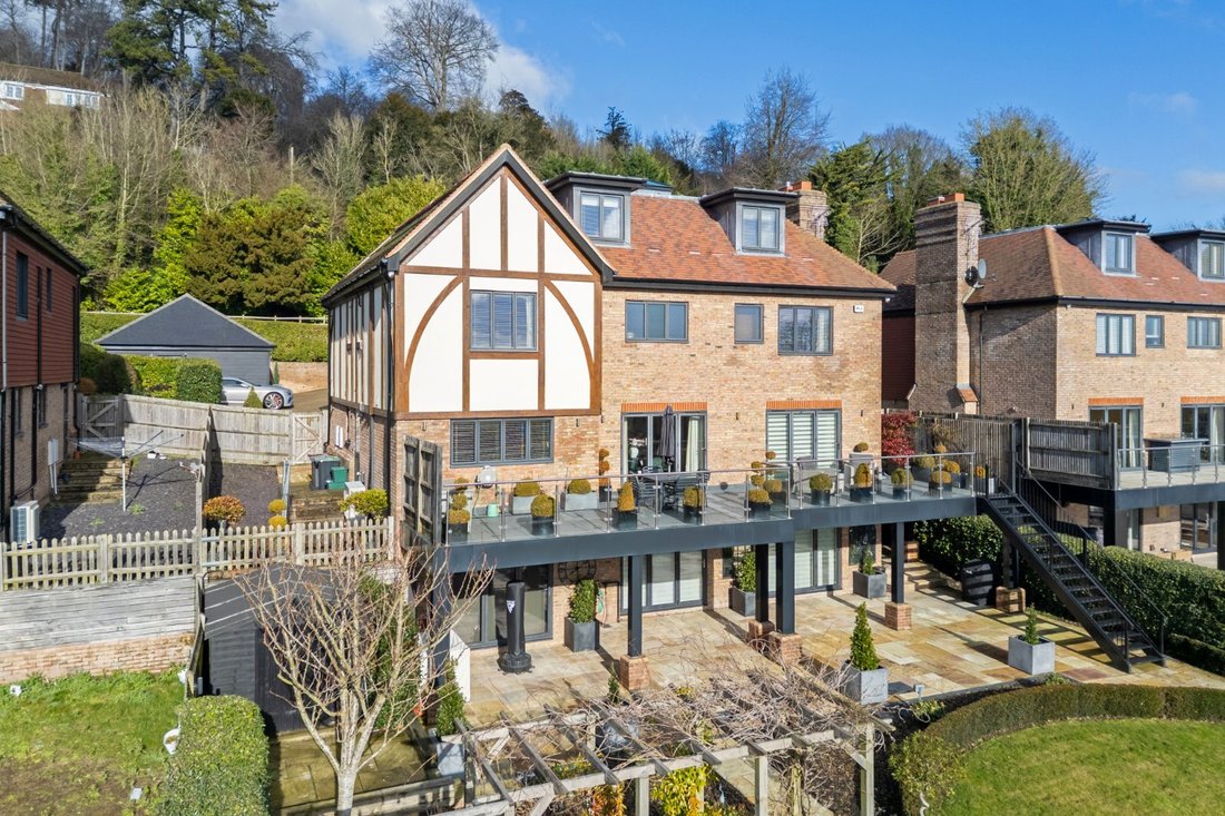 House in Wrotham, England 2 - 16841036