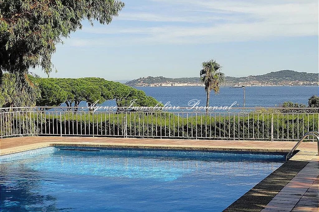 Villa in Grimaud, Provence-Alpes-Côte d'Azur, France 3 - 17090783