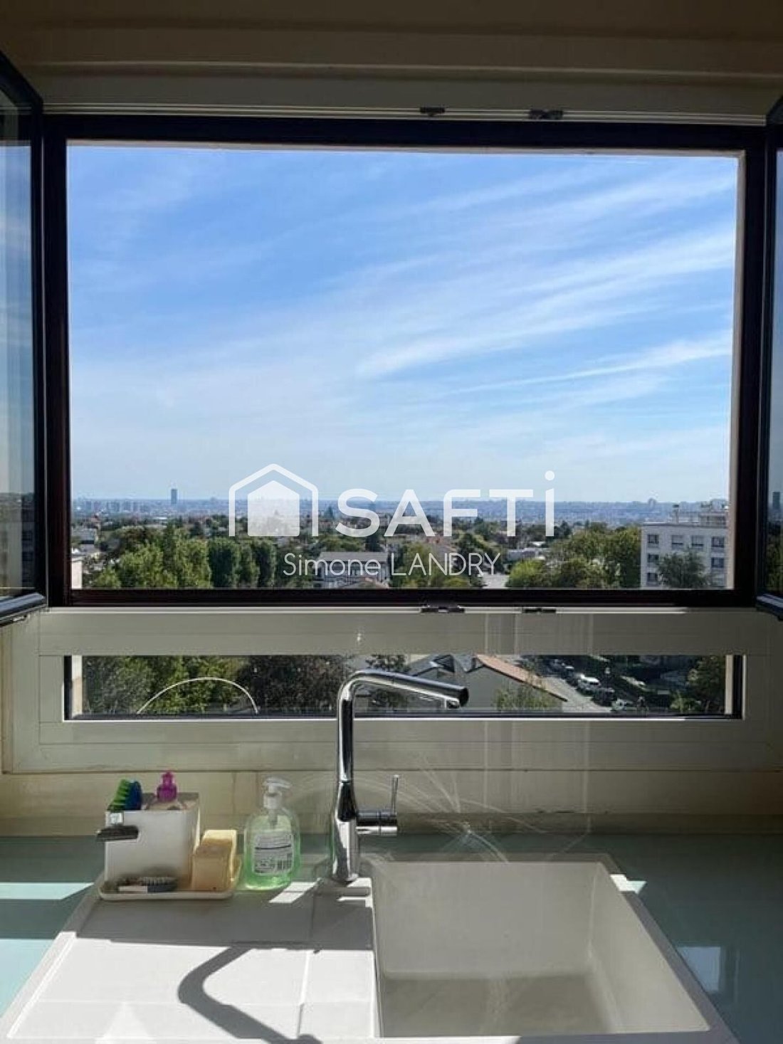 Apartment in Côte Saint Louis, Garches, France 4 - 17069161