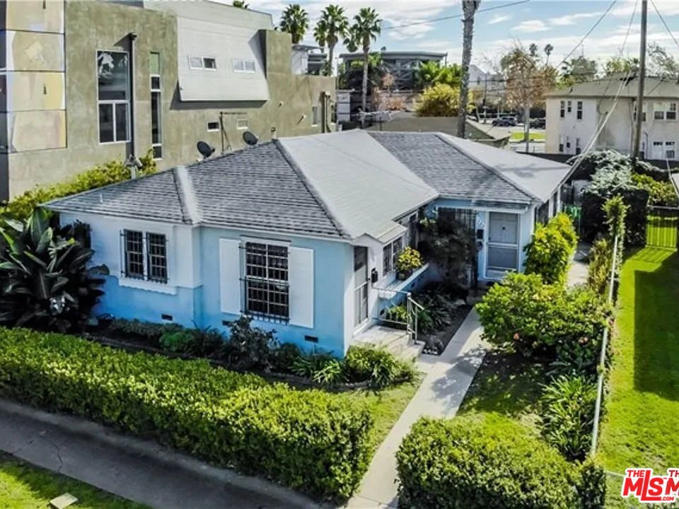 Los Angeles, California, United States 1 - 17094012