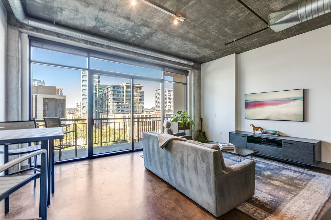 Condo in Austin, Texas, United States 2 - 17094158
