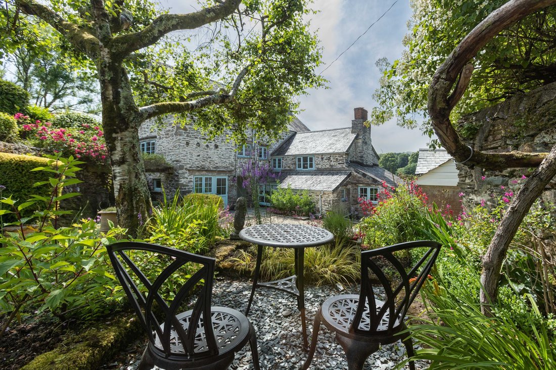 House in Tavistock, England 4 - 17093869
