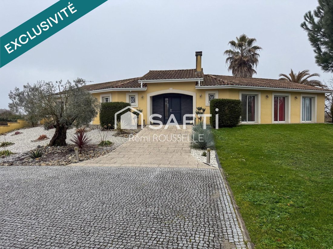 House in Saint-Vincent-de-Paul, Nouvelle-Aquitaine, France 1 - 17092382