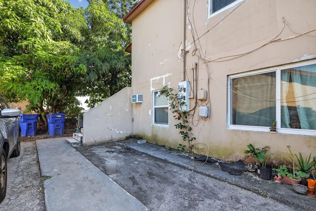 House in Miami, Florida, United States 5 - 17093619