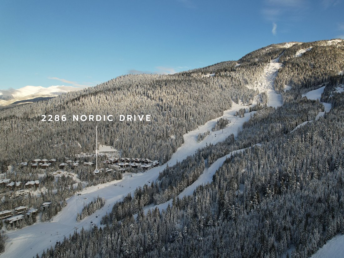 House in Whistler, British Columbia, Canada 1 - 17096256