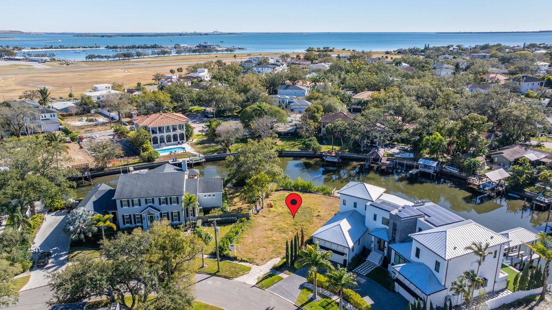 House in Tampa, Florida, United States 3 - 17092044