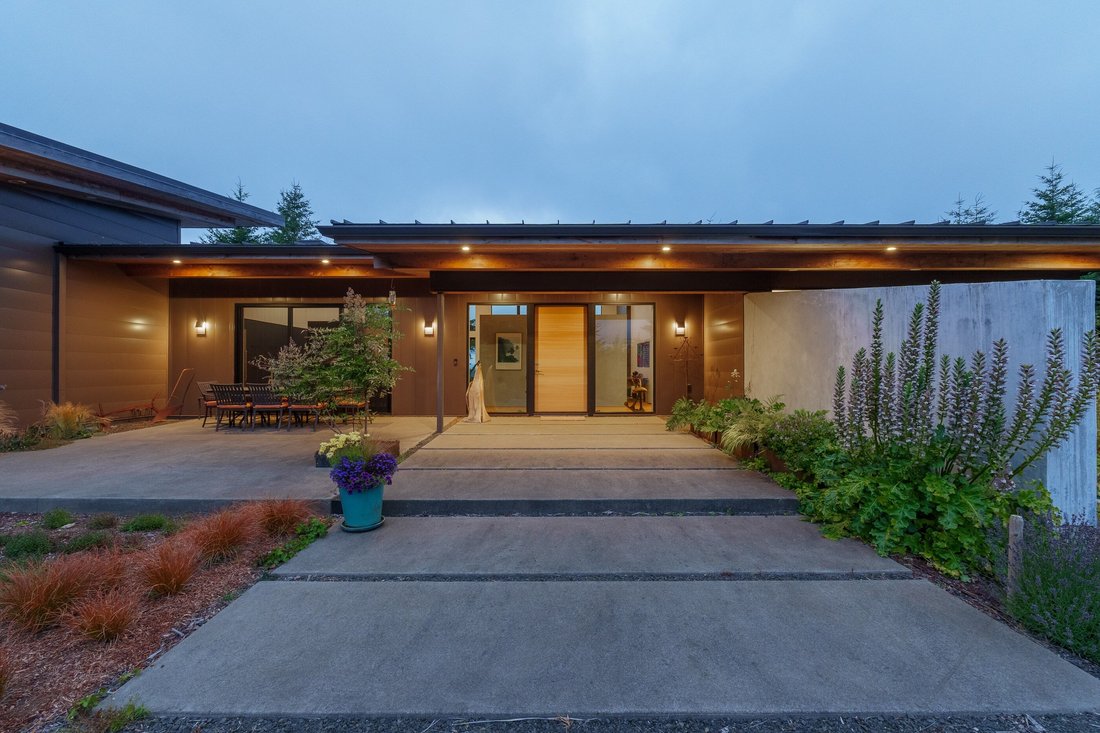 House in Coquille, Oregon, United States 1 - 17092434