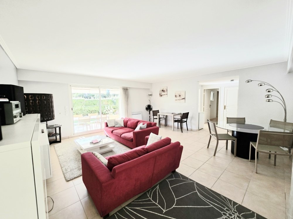 Land in Fontmerle, Antibes, France 3 - 17091512