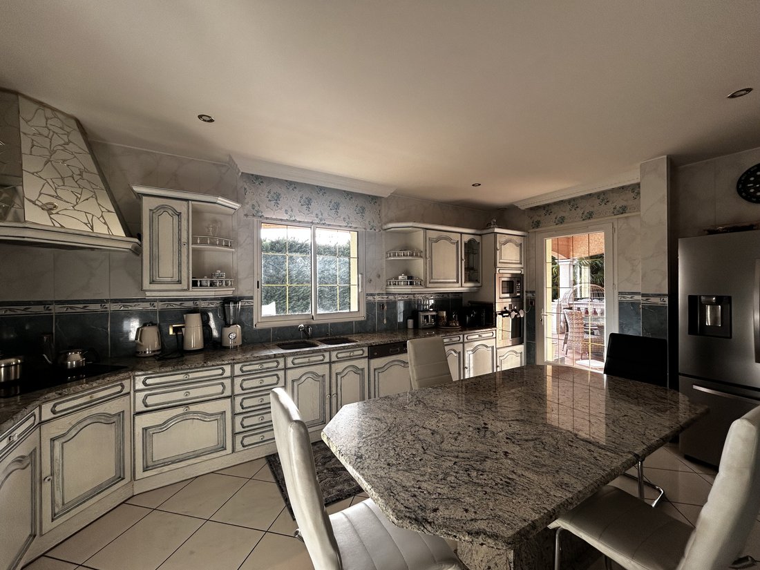House in Chony, Bourg-les-Valence, France 5 - 17092626
