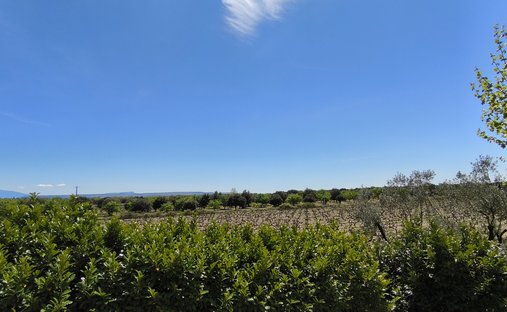 Provencal Farmhouse Of 277m² With Swimming Pool On Land Of Almost 2ha