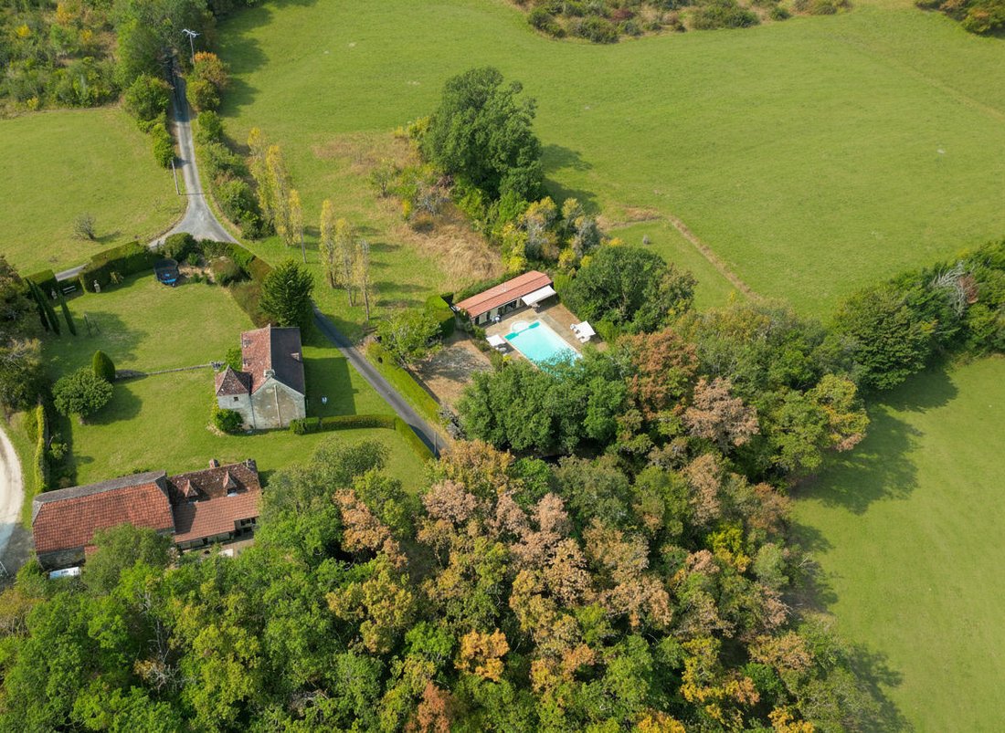 Estate in Carlux, Nouvelle-Aquitaine, France 2 - 16500997
