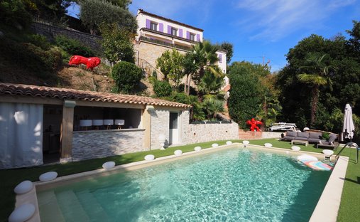 Villa à Menton, Provence-Alpes-Côte d'Azur, France 1