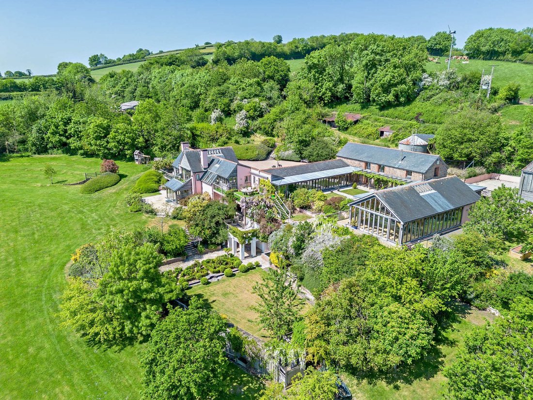House in Bathealton, England 3 - 17090433