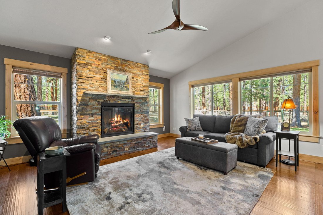 House in Sisters, Oregon, United States 3 - 17089139