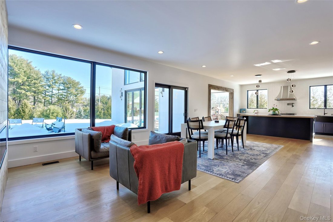 House in New City, New York, United States 4 - 17094228
