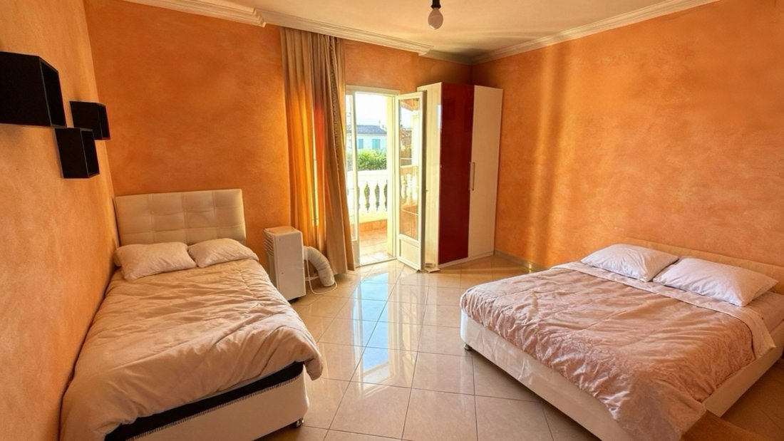 House in Chony, Bourg-les-Valence, France 3 - 17092626