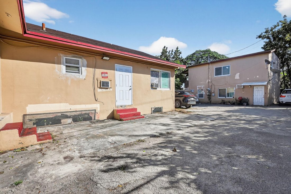 House in Miami, Florida, United States 2 - 17093619