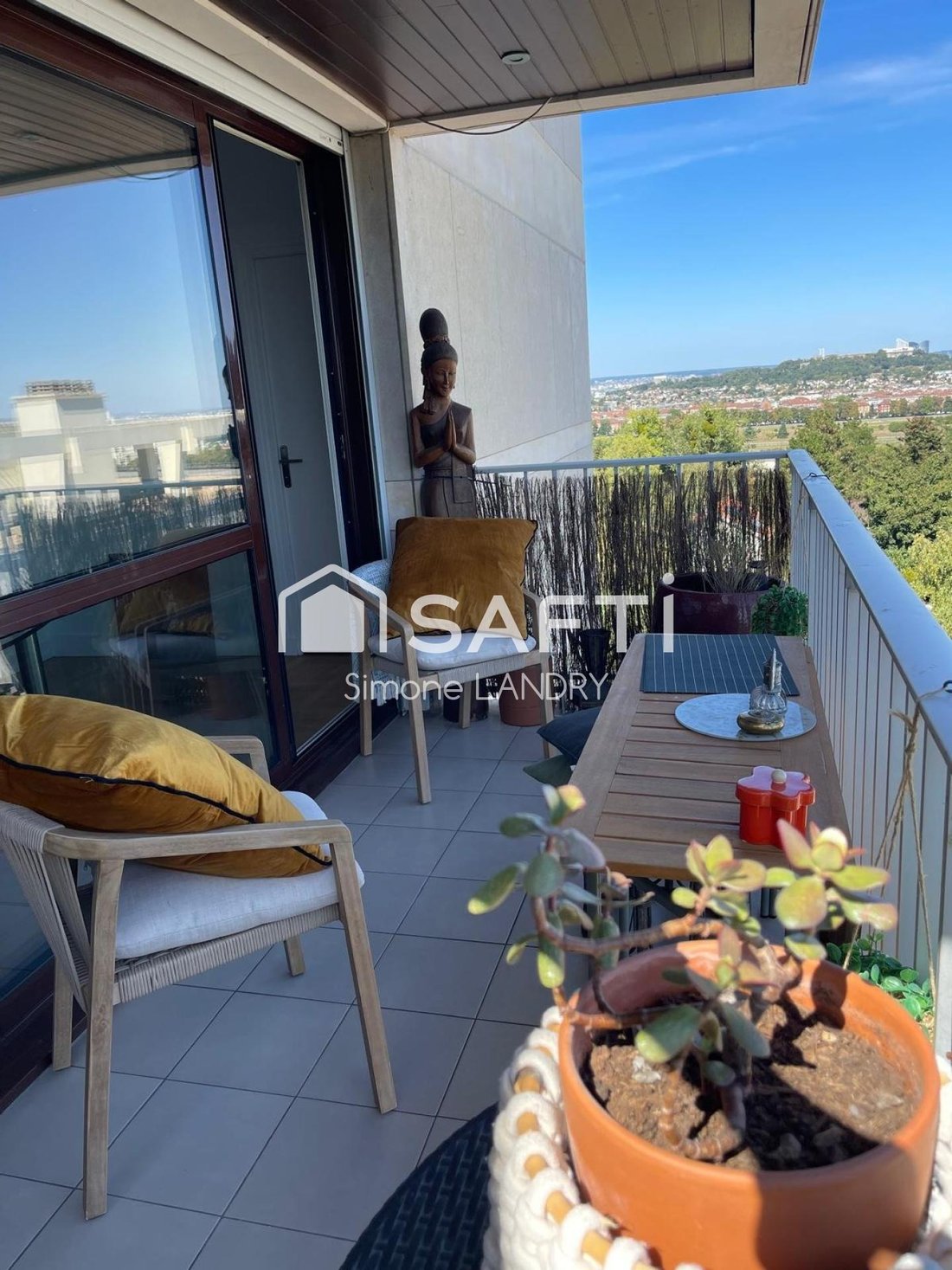 Apartment in Côte Saint Louis, Garches, France 1 - 17069161
