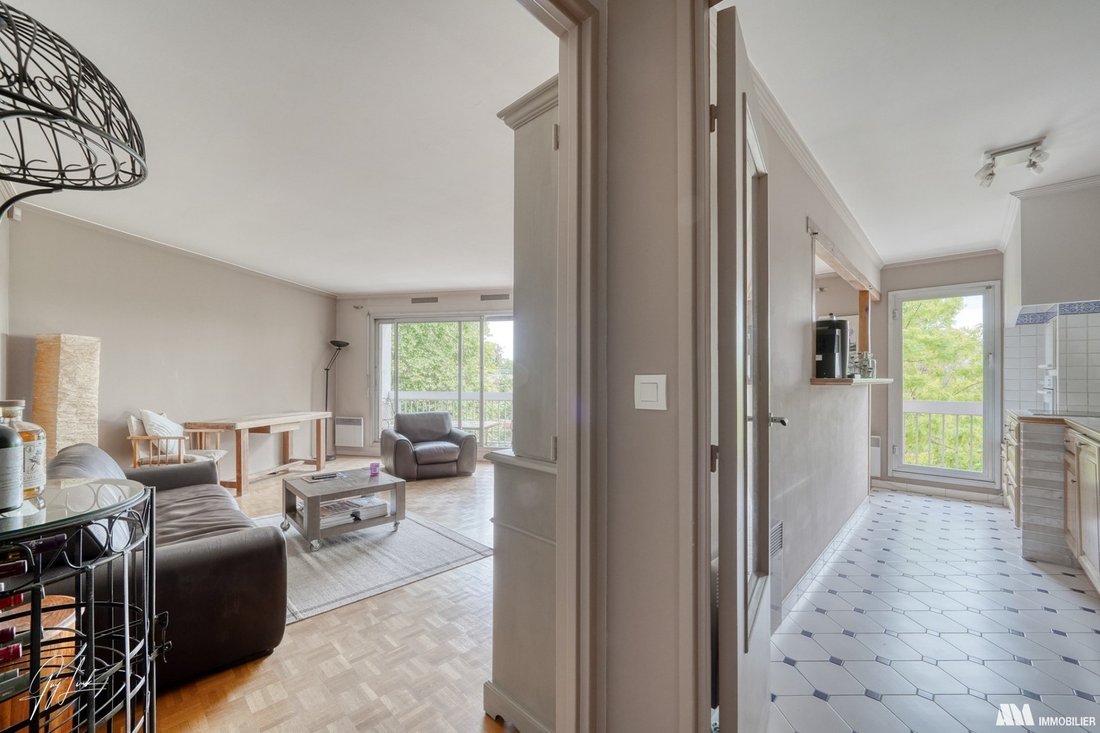 Apartment in Le Vésinet, Ile-de-France, France 1 - 17094525