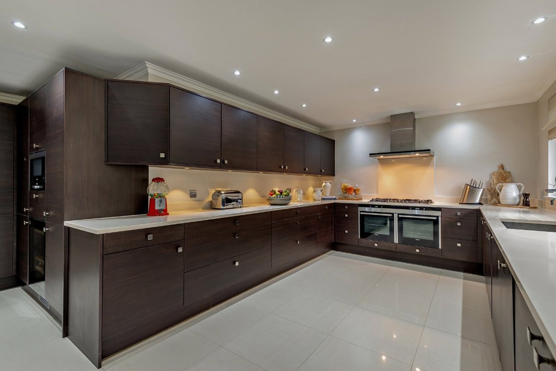 House in Farnborough, Bromley, England 5 - 17090444