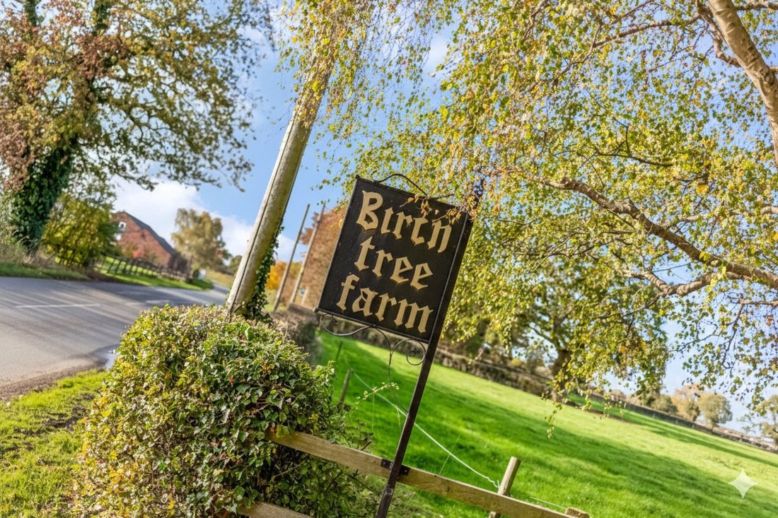 Farm Ranch in Cheshire West und Chester, England 3 - 17089395
